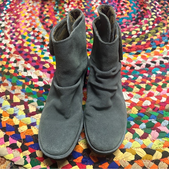 Fly London Yegi Wedge Ankle Booties EUR 39 Size 8.5 Gray Suede Hook Loop - Picture 4 of 8